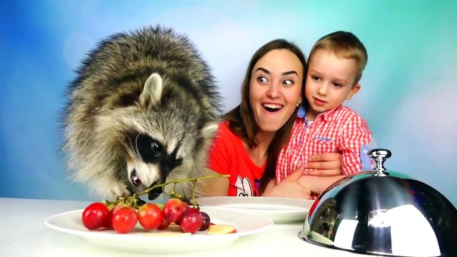 Vlad CrazyShow Влад Крези Шоу - Bad Kids Обычная Еда против Мармелада - Челлендж! Мама ПЛАЧЕТ! Real Food vs Gummy Food.m