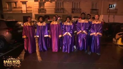 Grosse surprise pour Valérie Bénaïm : une chorale en bas de son immeuble !