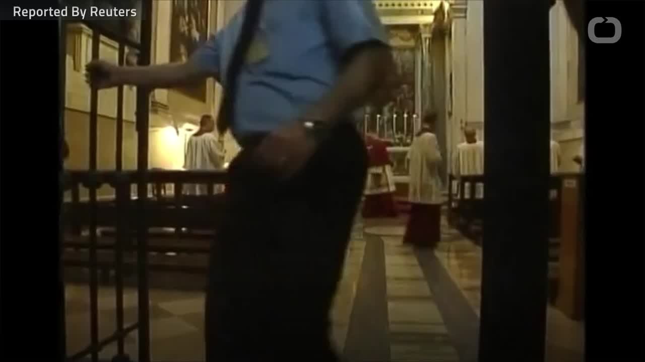 Disgraced Cardinal Law Dies