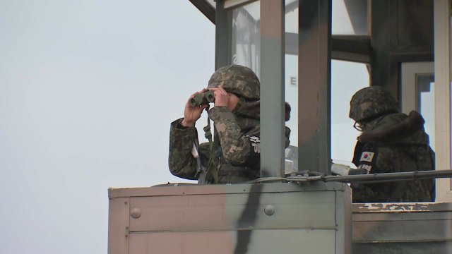 北 병사 1명 귀순...남북 상호 경고 사격도 / YTN