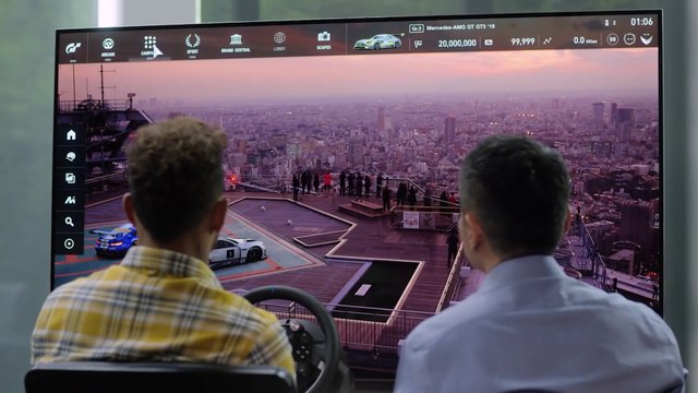 Gran Turismo Sport - Lewis Hamilton conduit sur Nürburgring