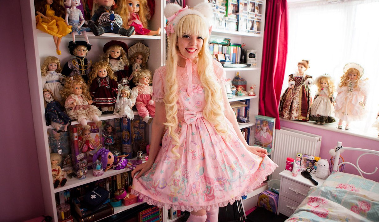 I've Spent £20,000 To Look Like A Porcelain Doll | HOOKED ON THE LOOK