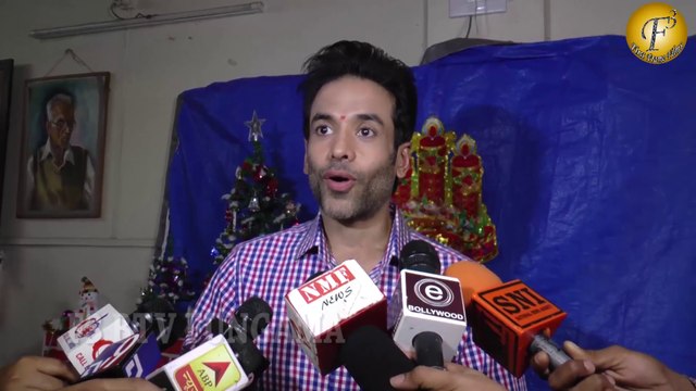 Tusshar Kapoor Christmas Celebrations With Smile Foundation Kids