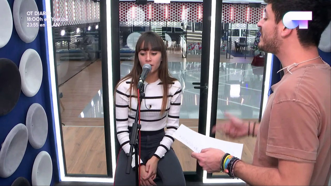Cepeda y Aitana cantando "Camina" - 21 Diciembre