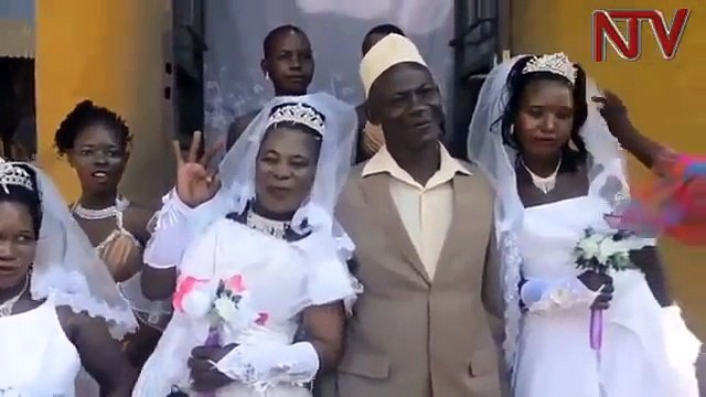 Un ougandais épouse trois femmes le même jour, deux d'entre elles sont sœurs...