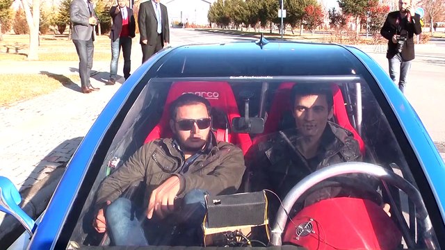 Üniversite öğrencilerinin geliştirdiği elektrik otomobil tanıtıldı - NİĞDE