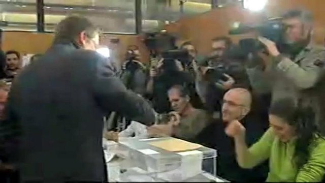 Каталония: политические лидеры проголосовали