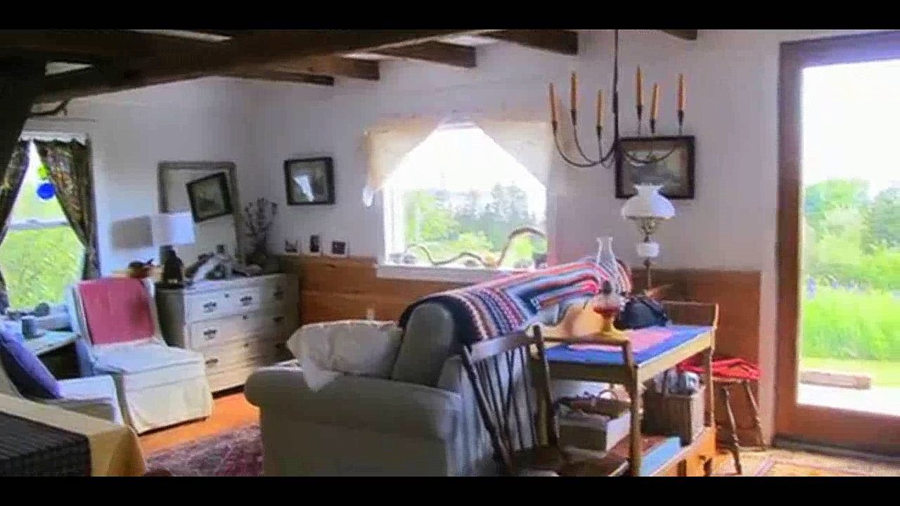 Charming Coastal Cottage on Island - Small House Design 2018