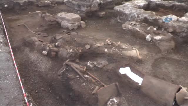 Antalya Valisi'den Heyecanlandıran Haberi Verdi: Noel Baba'nın Kemikleri Her An Bulabilirz!