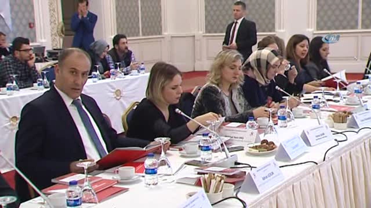 Bakan Kaya: "Hayatım Boyunca Unutmayacağım Bakışları Myanmar'da Gördüm"