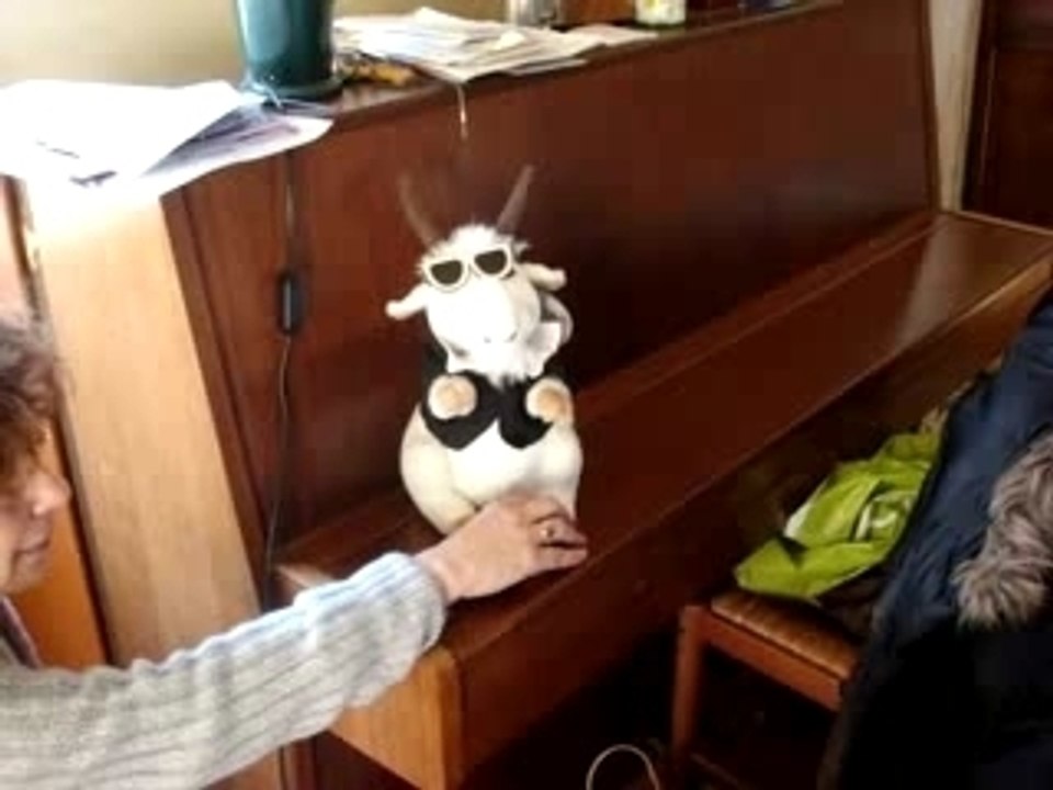 MOV00483