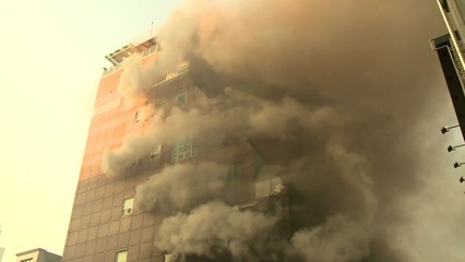 제천 화재 29명 사망...2층 여탕서 20명 숨져 / YTN