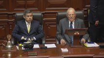 Kuczynski defiende su destitución ante un Parlamento opositor