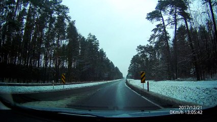 Ścieżka biegowa, jej stan po opadach śniegu.