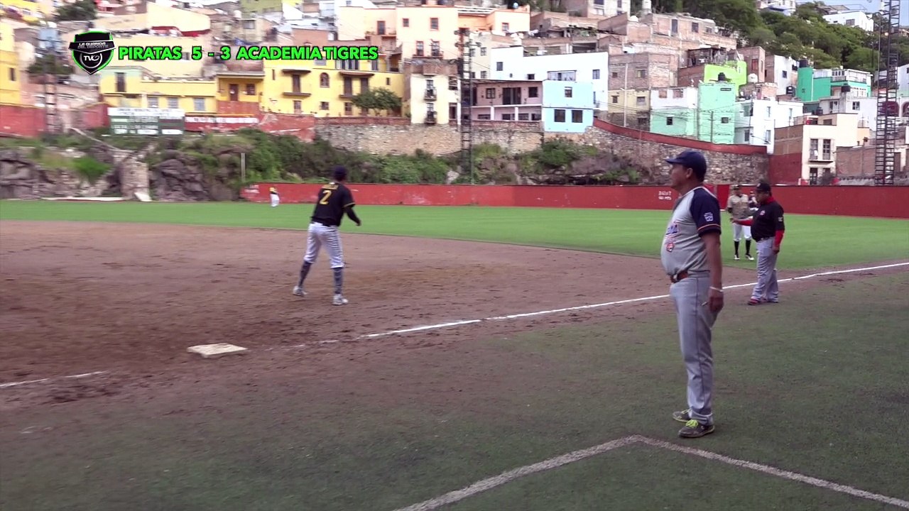 Piratas 5 - 3 Academia Tigres