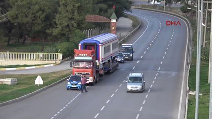 Antalya-Tren Antalya'ya Karayoluyla Geldi