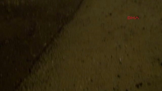 Kahramanmaraş - Kontrolden Çıkan Tır Polis Kulübesine Devrildi: 1'i Polis, 3 Yaralı