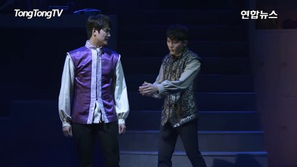 Musical '베어 더 뮤지컬', 'Bare' Stage song by 윤소호 & 노윤 (Bare the musical Presscall)-Z_QrgaTpDXs