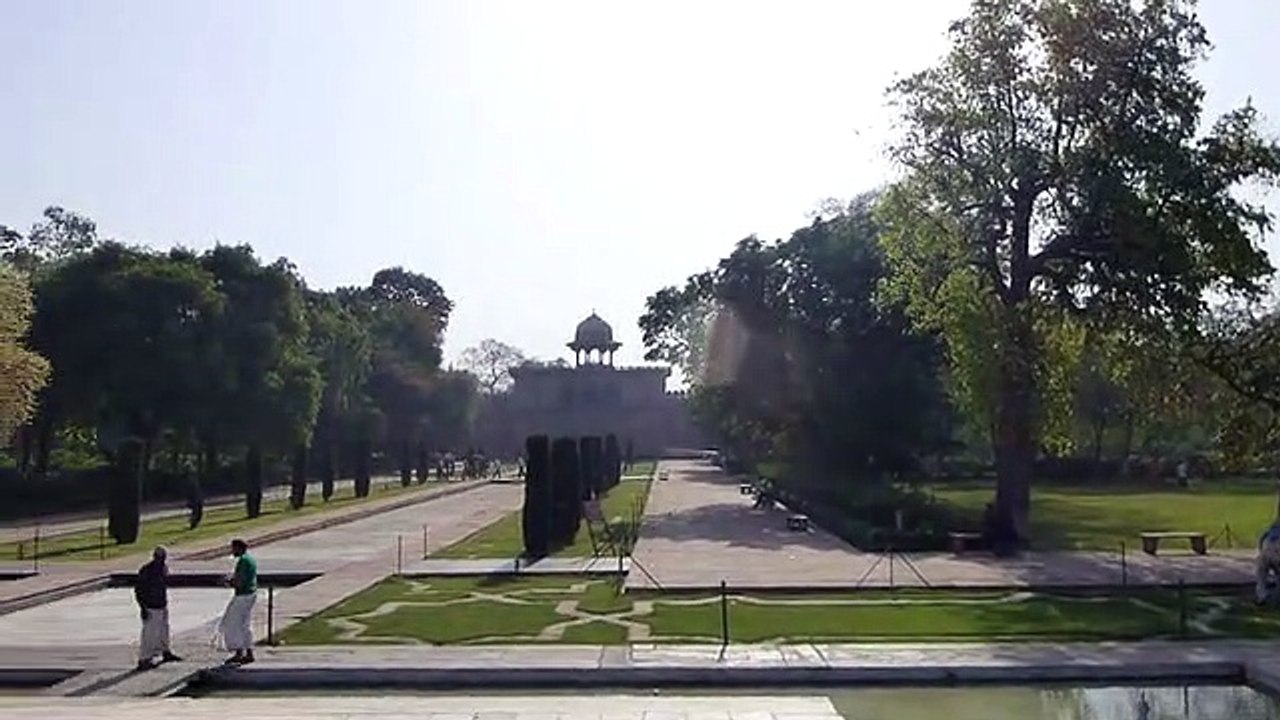 panorama view of taj mahal