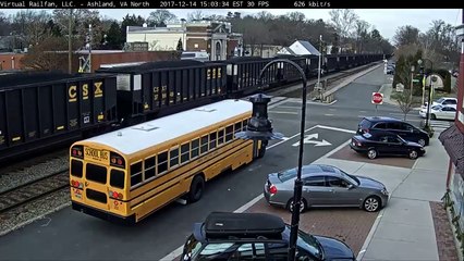 Hit & Run with School Bus (Bump & Go!)