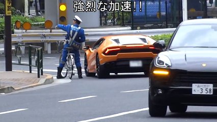 Un policier en vélo rattrape une Lamborghini pour l'arrêter