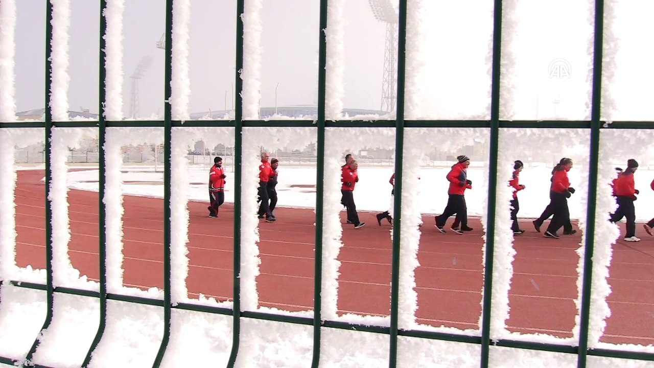 79 yaşındaki dedenin maraton azmi - ERZURUM