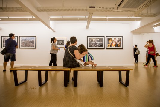 ROTEIROS - A HISTÓRIA E O FUTURO DO OLHAR