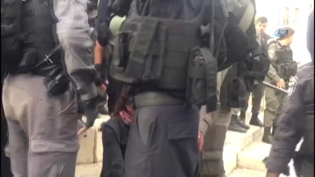 Kudüs'te Türk Bayraklı Tişört Giyen Filistinliler Trump'ı Protesto Etti- Protesto Gösterilerinde 1...