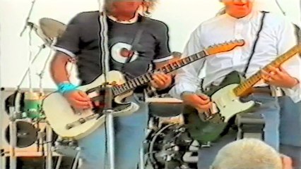 Status Quo Live - Rockin' All Over The World(Fogerty) - HMS Ark Royal,Portsmouth 30-7 2002