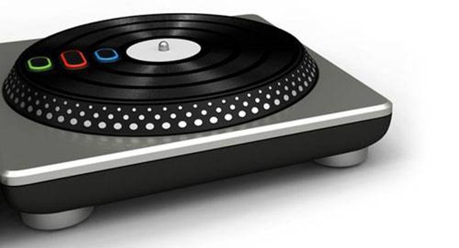 DJ Hero oficial vs DJ Hero genérico : quem ganha essa batalha musical?