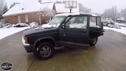 In Depth Tour & Snowy Cold Start Of My $400 GMC Jimmy