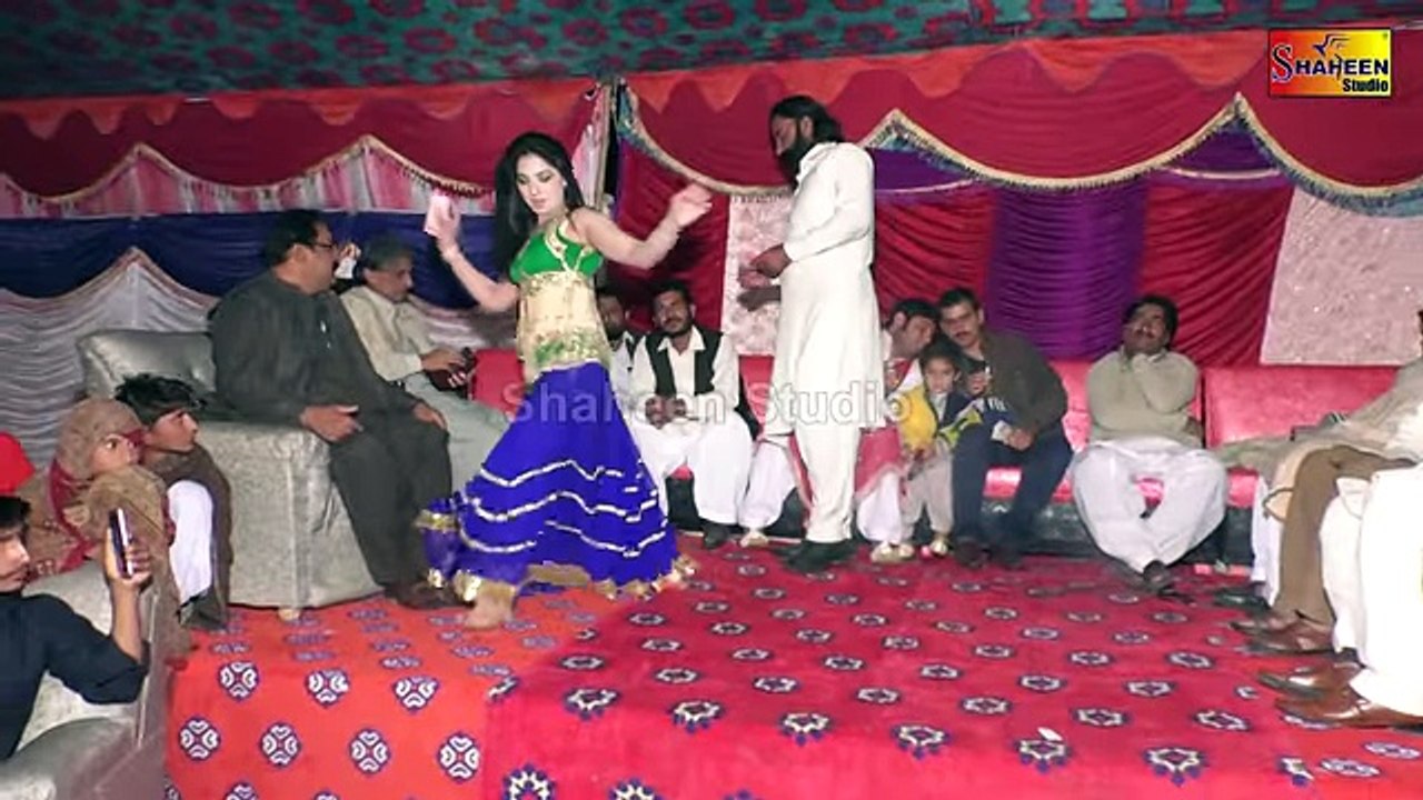 ( Mehak Malik Doroon Dooron Sanu Tarsanday New Latest Mujra Chok Munda By Shaheen Studio