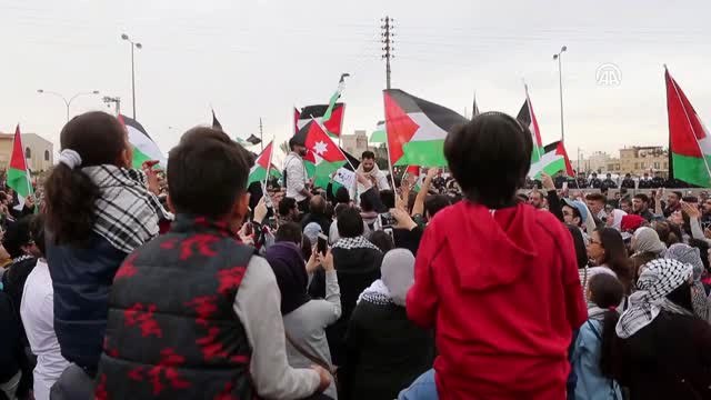 Ürdün'de ABD'nin Kudüs Kararına Dabke Li Protesto