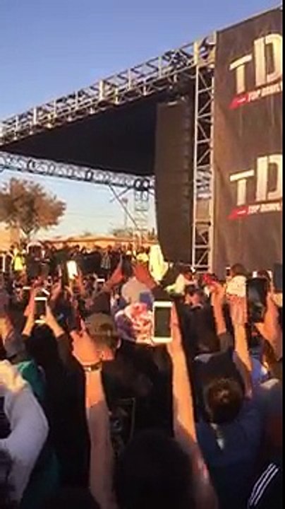 Kendrick lamar - Loyalty ft. Rihanna (Live)