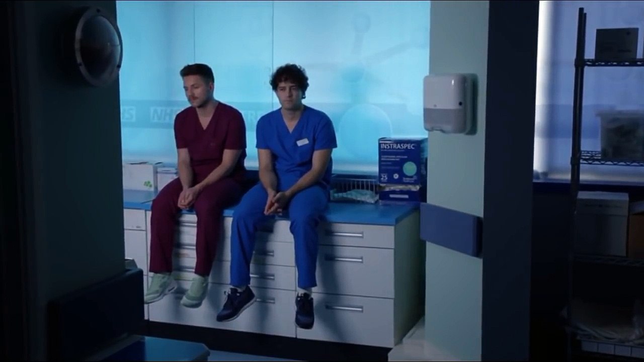 8. Holding Hands (Dofty)