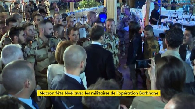Emmanuel Macron réveillonne avec les troupes françaises engagées au Sahel