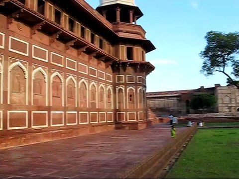 Agra Fort | Best Monuments in India