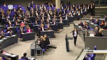 Frauke Petry´s erste Rede im Bundestag-0lhncWtqr3I
