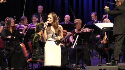 Szekeres Adrien & Kecskeméti Szimfonikus Zenekar - Örök láng (Kecskemét 2017-12-20)