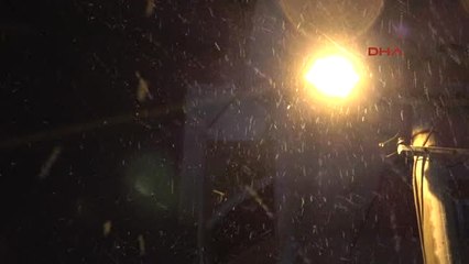 Tekirdağ'da Mevsimin İlk Karı Başladı