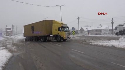 Bolu - Bolu Dağı Kar Yağışı Etkili Oluyor