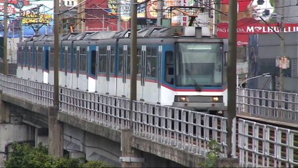 Manila's metro system under serious strain