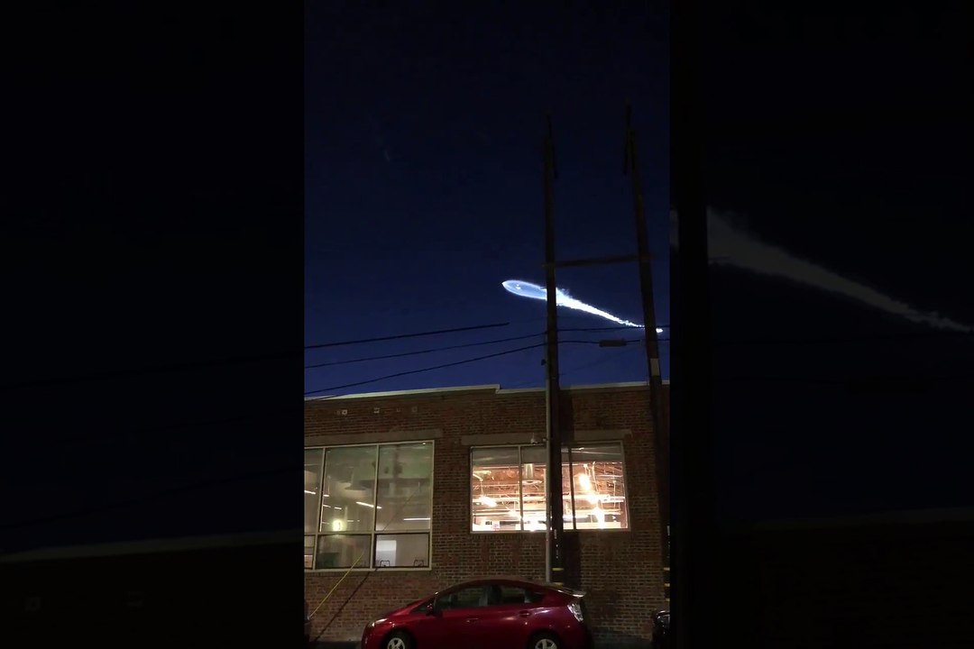 Un OVNI dans le ciel californien