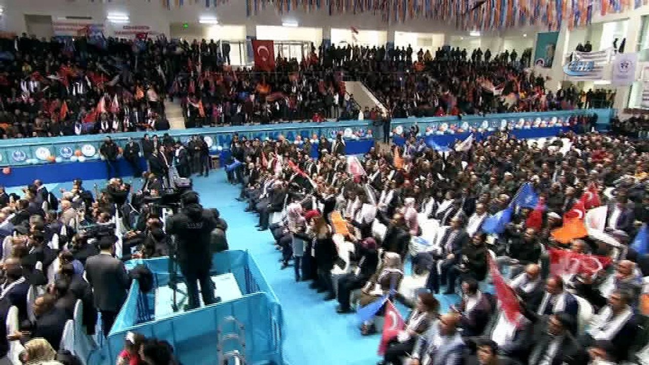 Cumhurbaşkanı Erdoğan: 'Önümüzdeki bahardan itibaren, uzun zamandır güvenlik sebebiyle uygulanan yaylalara çıkma yasaklarını inşallah kaldırıyoruz'