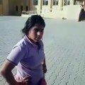 Orta sahada penaltı isteyen kız
