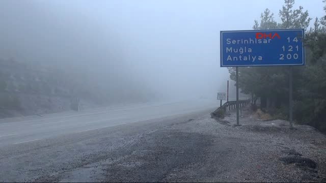 Denizli-Antalya Karayolu'nda Yoğun Sis
