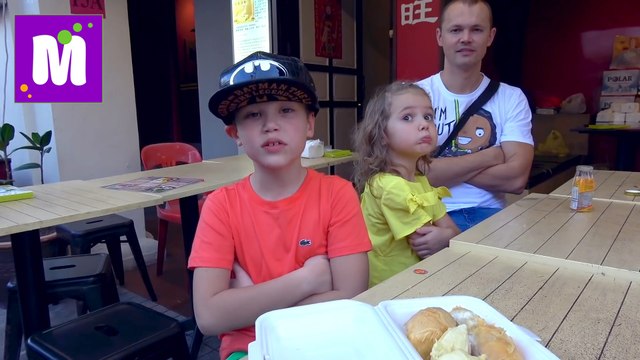 ВЛОГ Обед в 6 часов утра!!! DC comics Сингапур⁄ Два факта о Максиме Mister Max