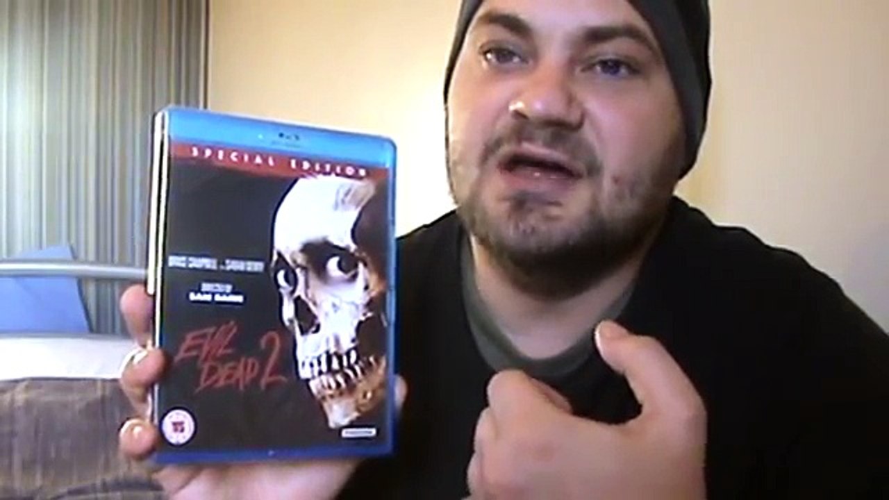 Evil Dead Retrospective: Evil Dead 2: "Dead by Dawn" (1987) - Blu-Ray/Movie Review!