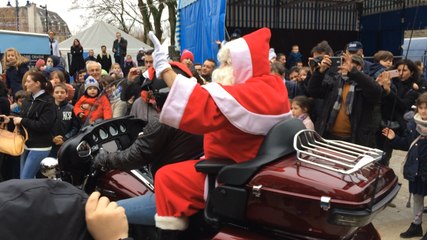Départ du Père Noël en Harley Davidson