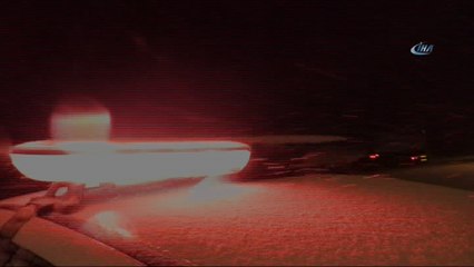 Antalya-Denizli yolu tek yönlü trafiğe kapatıldı... Tırlar ve araçlar yolda kaldı